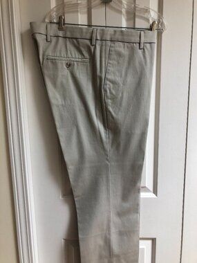 Levi's Dockers. Men's. Light Grey.